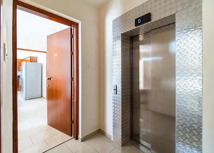 Appartamento Market View - Near The Larnaca