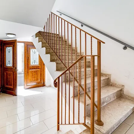 Market View - Near The * ラルナカ