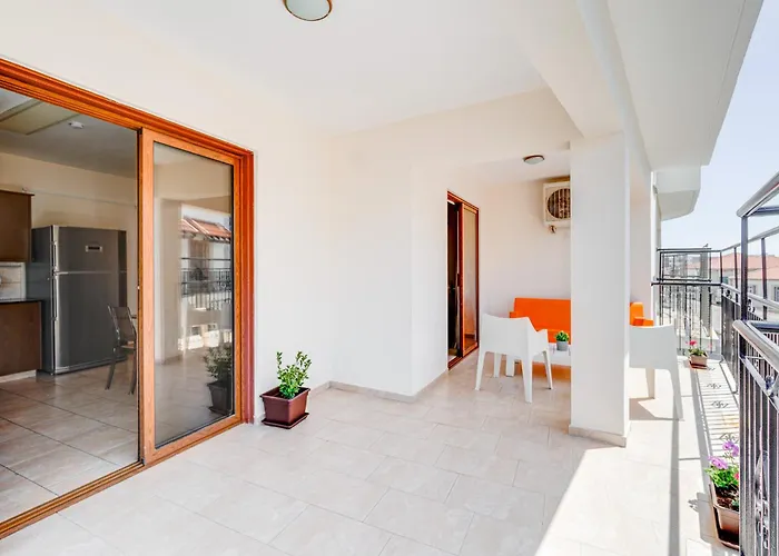 Market View - Near The Apartament Larnaca